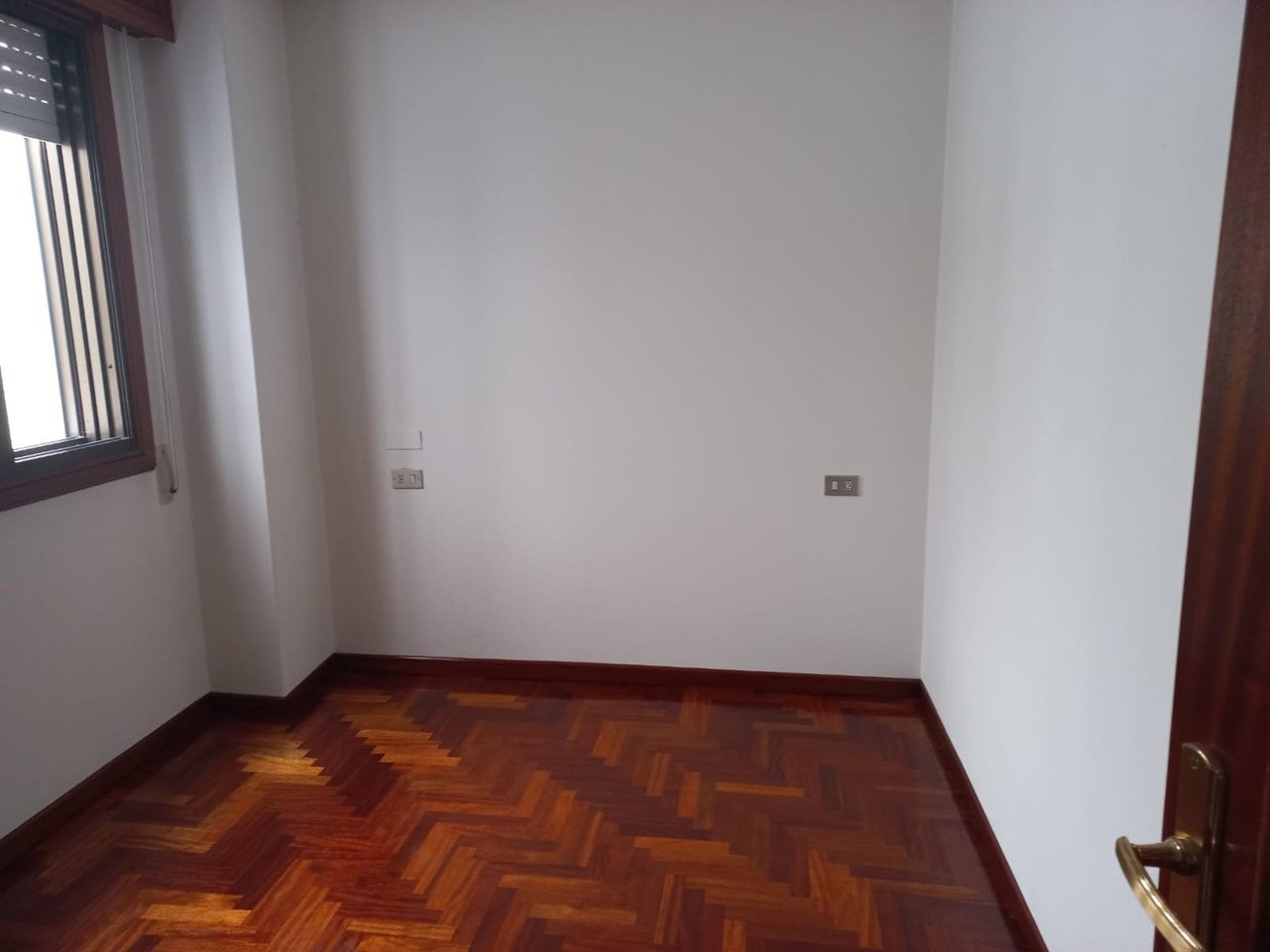 Foto 6 Barcelona, 4 dormitorios, 2 baños, garaje. Sin uso