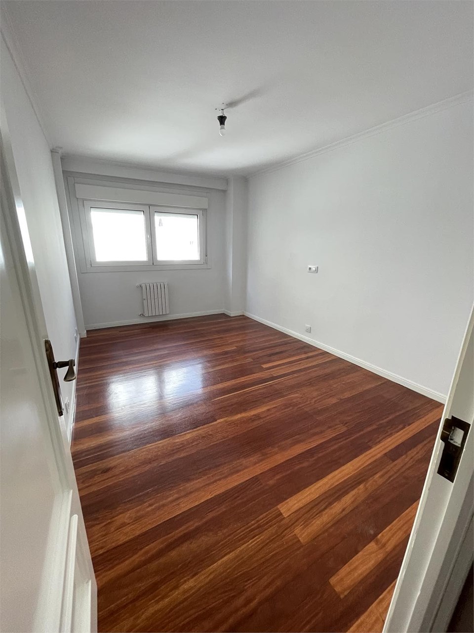 Foto 12 c/ Bolivia, piso de 200m2, 5 dormitorios, calefacción, garaje, trastero