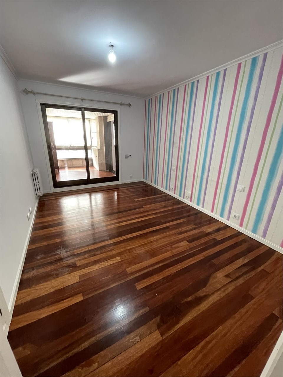 Foto 17 c/ Bolivia, piso de 200m2, 5 dormitorios, calefacción, garaje, trastero