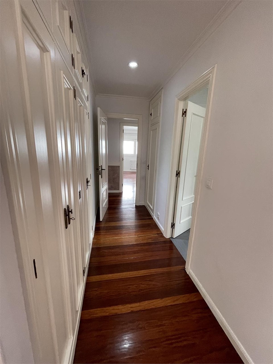 Foto 29 c/ Bolivia, piso de 200m2, 5 dormitorios, calefacción, garaje, trastero