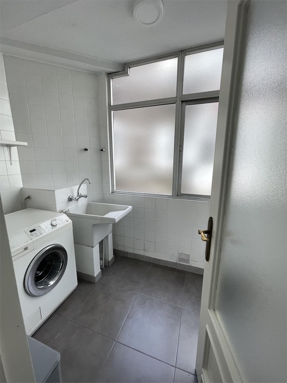 Foto 4 c/ Bolivia, piso de 200m2, 5 dormitorios, calefacción, garaje, trastero