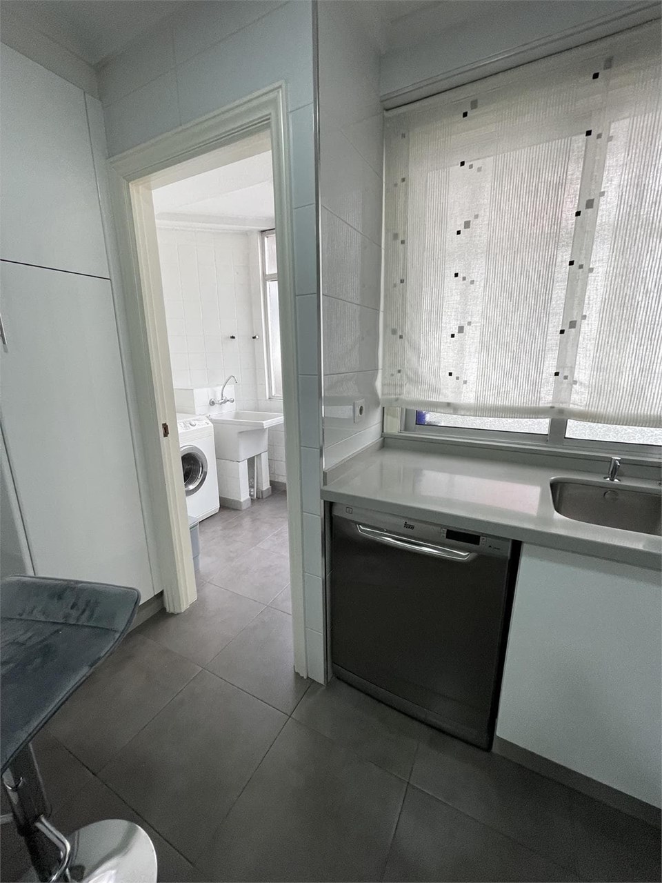 Foto 5 c/ Bolivia, piso de 200m2, 5 dormitorios, calefacción, garaje, trastero