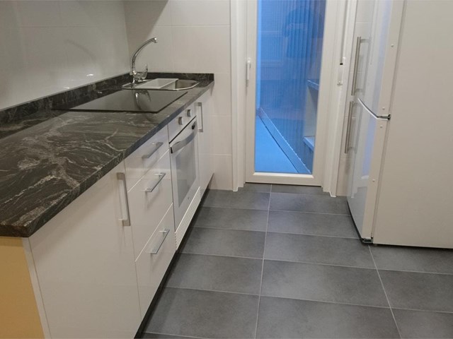 Cesteiros, 2 dormitorios, cocina independiente, calefacción - Vigo