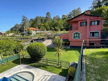 Couso - Gondomar, 5 dormitorios, garaje, piscina, finca 1700m2