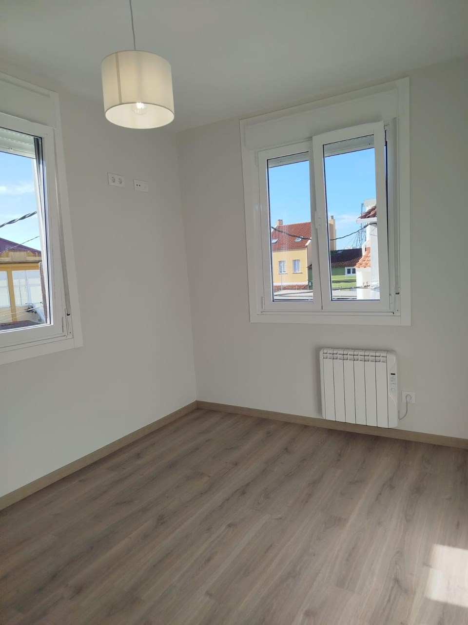 Foto 10 Espiñeiro (Teis), 3 dormitorios, cocina equipada, calefacción