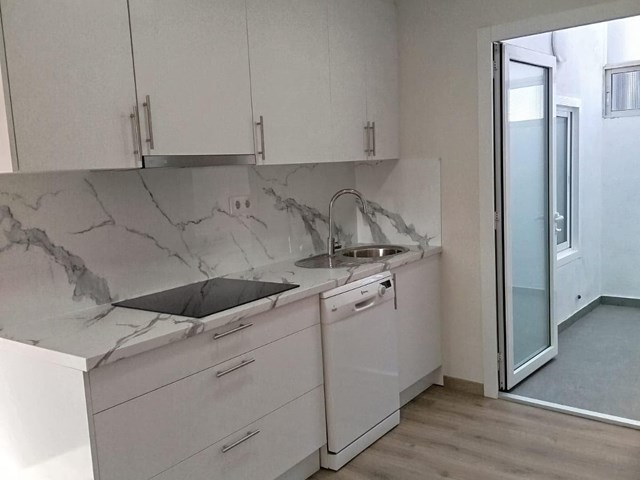 Espiñeiro (Teis), 3 dormitorios, cocina equipada, calefacción - Vigo