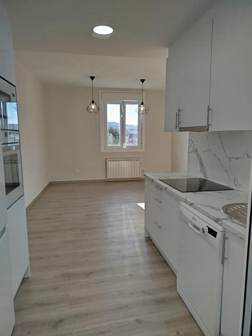 Foto 4 Espiñeiro (Teis), 3 dormitorios, cocina equipada, calefacción