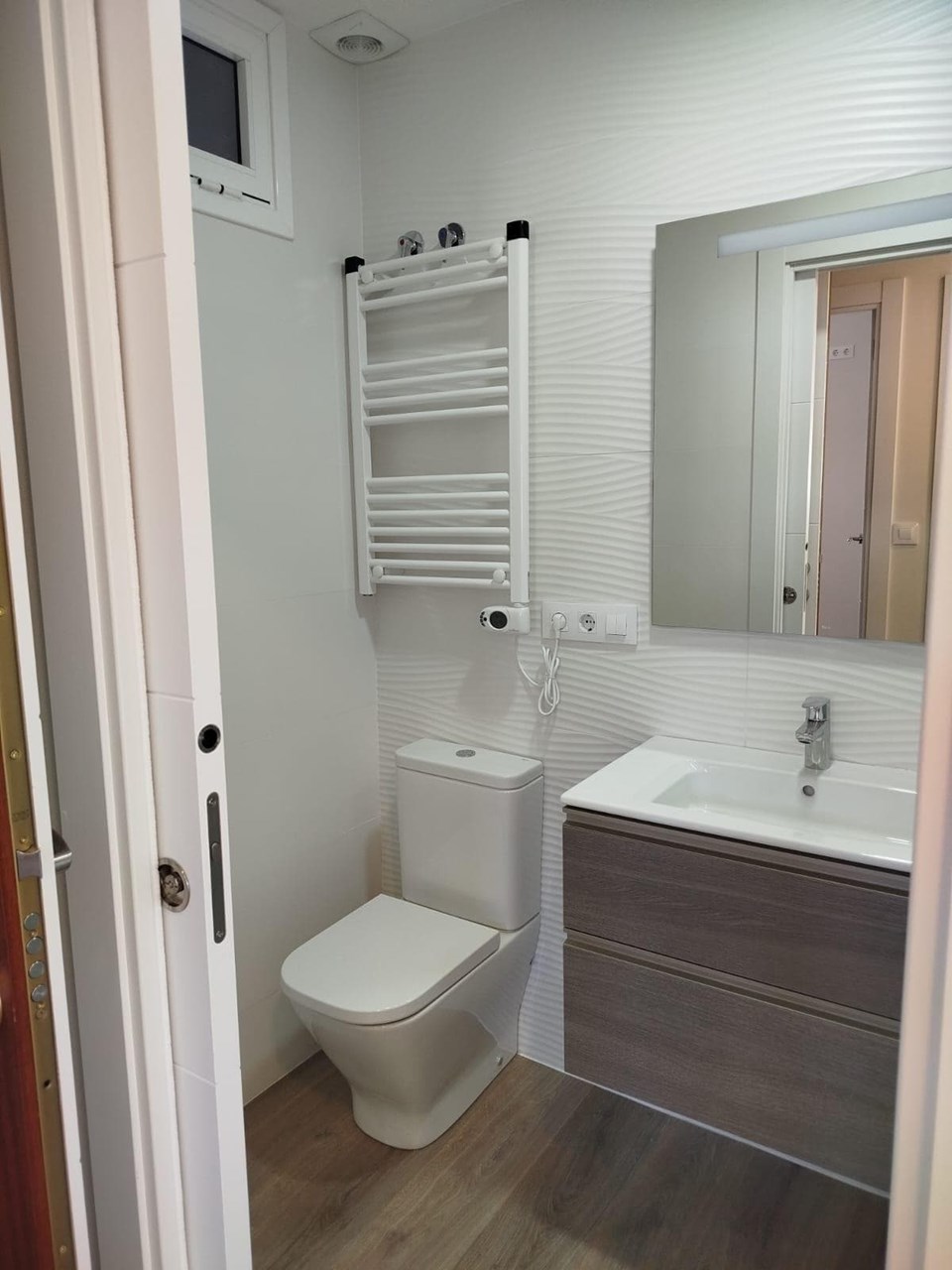 Foto 8 Espiñeiro (Teis), 3 dormitorios, cocina equipada, calefacción