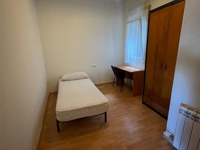 Estudiantes - Habitación en calle Pi y Margall - Vigo