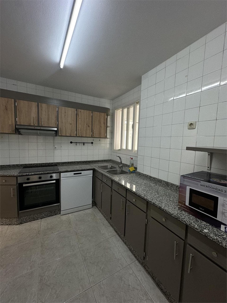 Foto 5 Estudiantes - Habitaciones en calle Torrecedeira