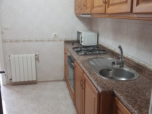 Estudiantes, Menéndez Pelayo, 3 dormitorios, calefacción - Vigo