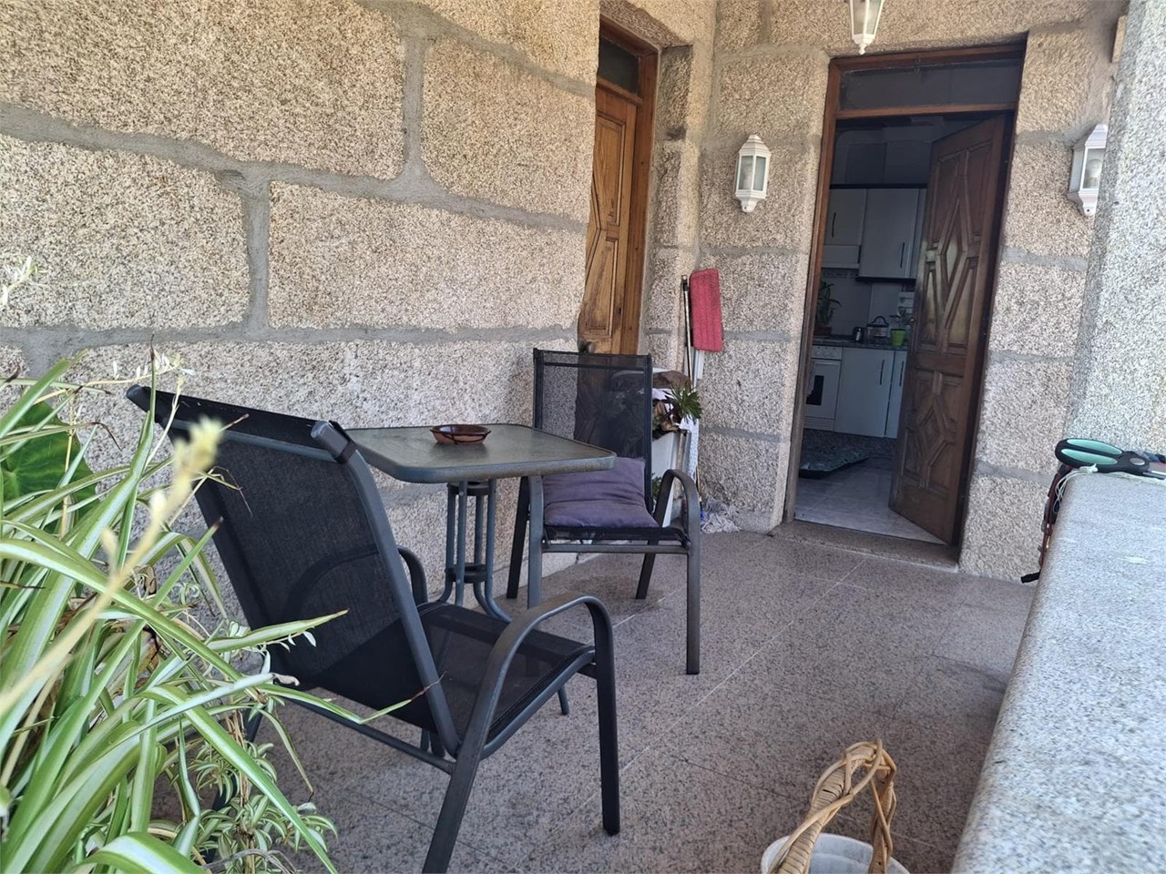 Foto 5 Fragoselo. Chalet de piedra, 240m2 con 1700m2 de terreno con piscina