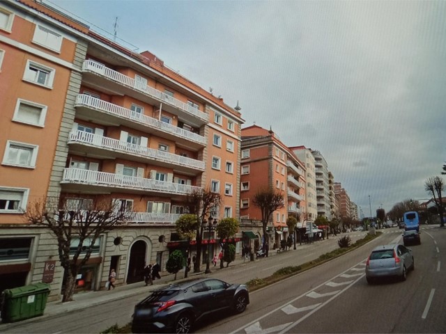 Gran Via, piso amplio de 3 dormitorios - Vigo