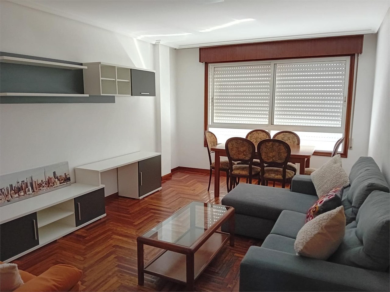 Foto 9 Habitación estudiantes. c/ Pi y Margall, calefacción