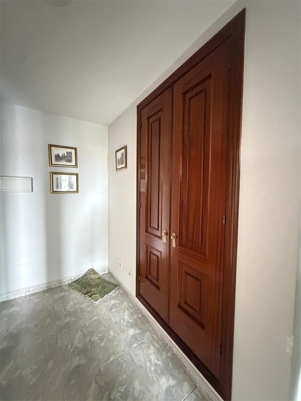 Foto 12 La Guardia - Avda. Galicia, 3 dormitorios, 2 baños, calefacción , garaje