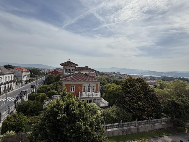 La Guardia - Avda. Galicia, 3 dormitorios, 2 baños, calefacción , garaje - A Guarda