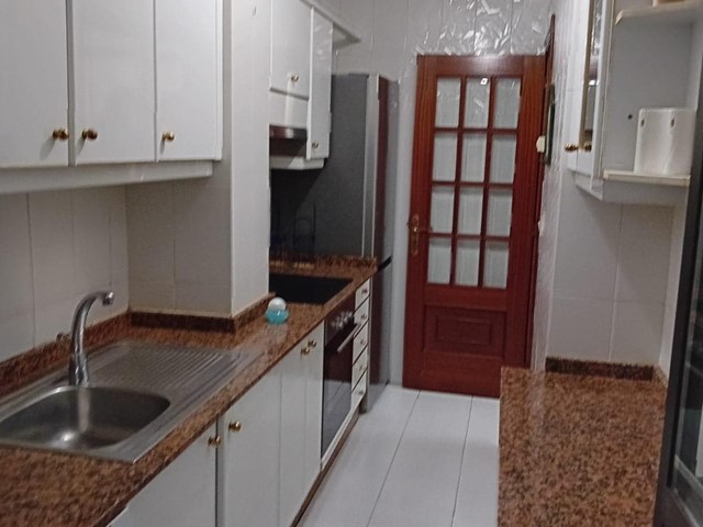 López Mora, 2 dormitorios, calefacción, garaje - Vigo