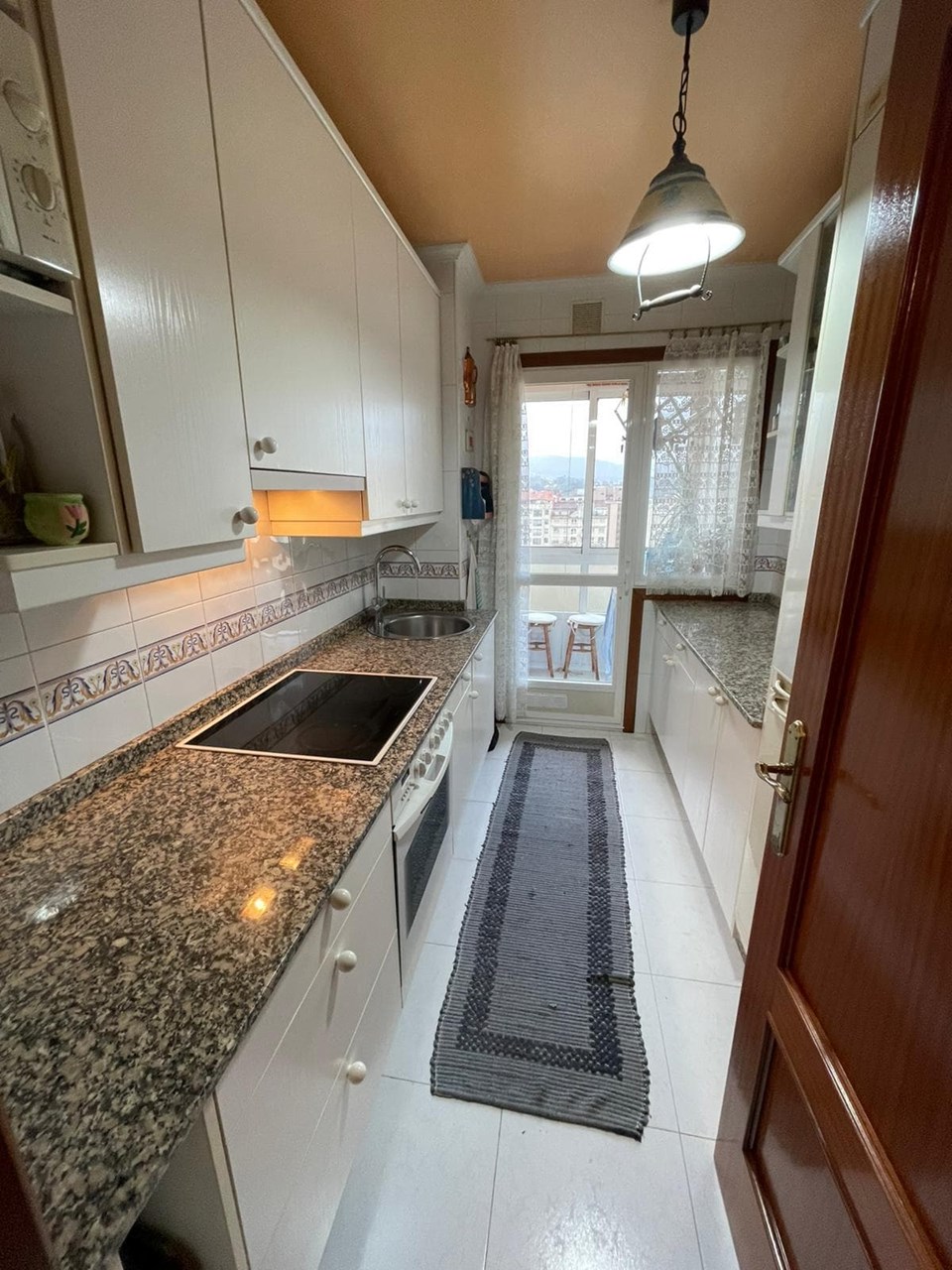 Foto 5 Luis Casado, 3 dormitorios, 2 baños, calefacción, garaje, bodega