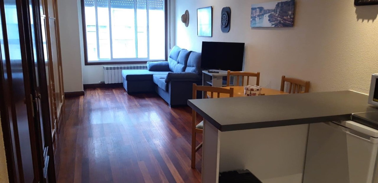 Foto 1 María Berdiales, estudio amueblado