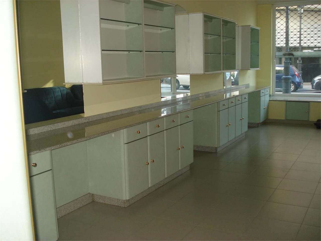 Foto 2 Pi y Margall, bajo de 60m2 acondicionado