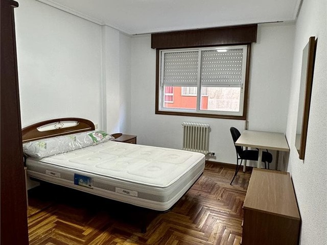 Pi y Margall, estudiantes, habitación en piso compartido - Vigo