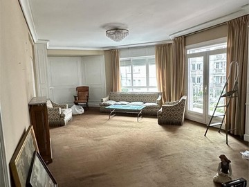 Pi y Margall. Piso grande, 3 dormitorios + dormitorio, calefacción - Vigo