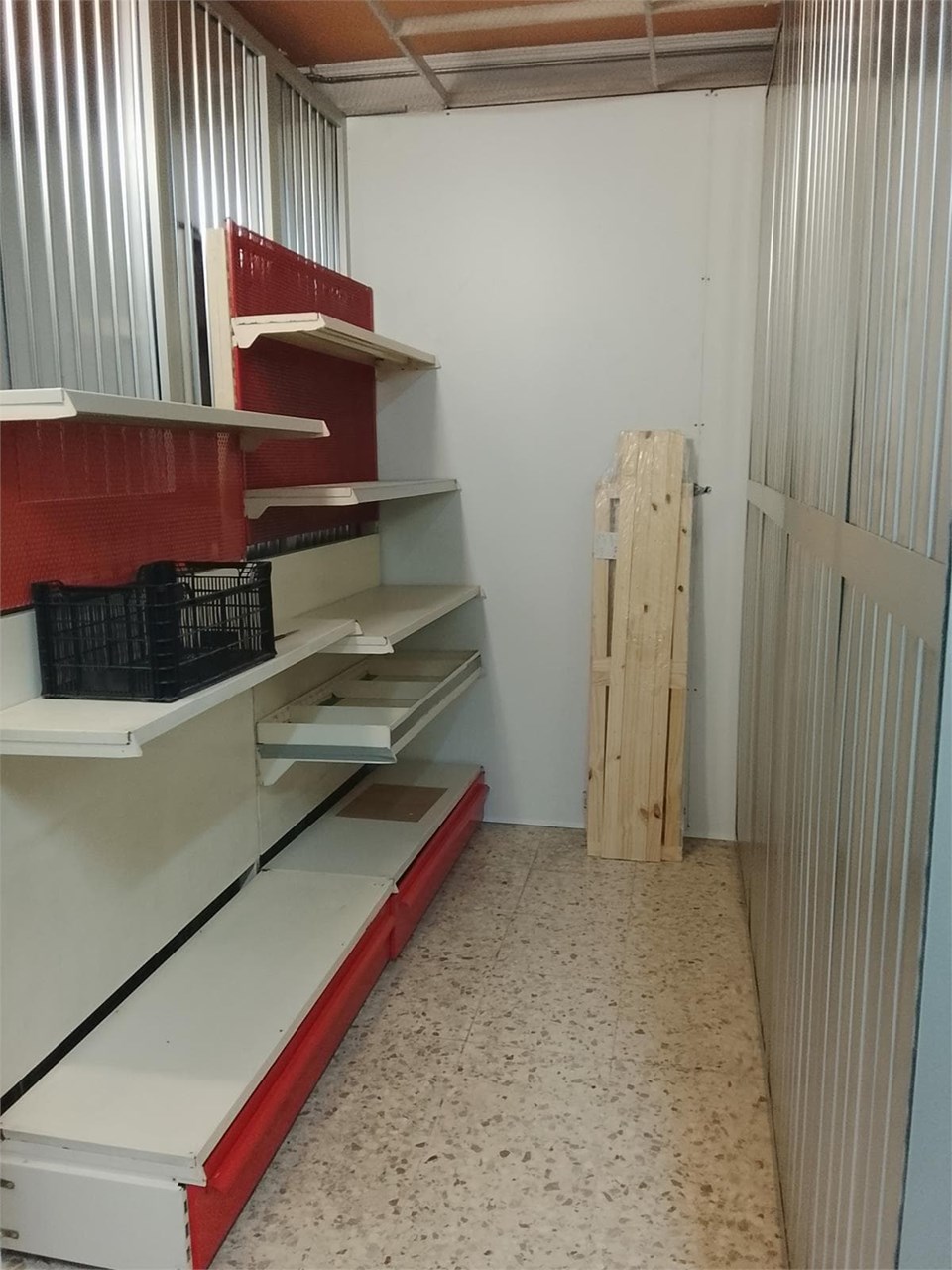 Foto 4 Pi y Margall, trasteros, acondicionados