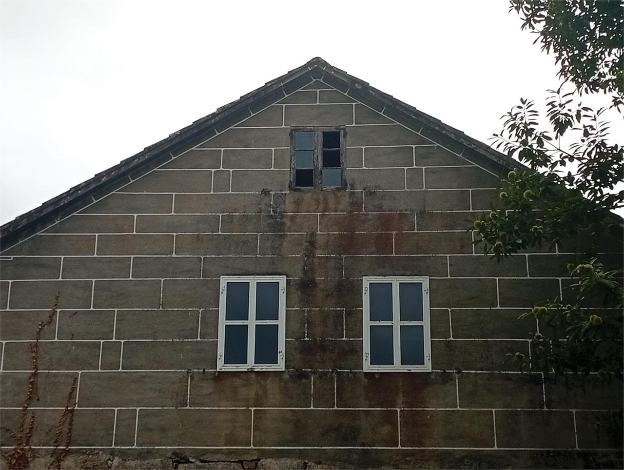 Foto 10 Ponteareas, casa de piedra para reformar con 7.000m2 de terreno