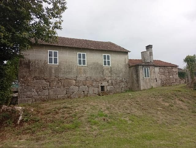 Foto 14 Ponteareas, casa de piedra para reformar con 7.000m2 de terreno