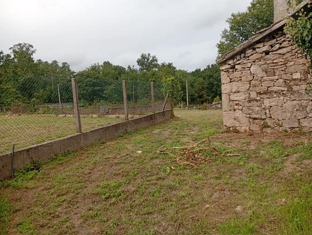 Foto 17 Ponteareas, casa de piedra para reformar con 7.000m2 de terreno