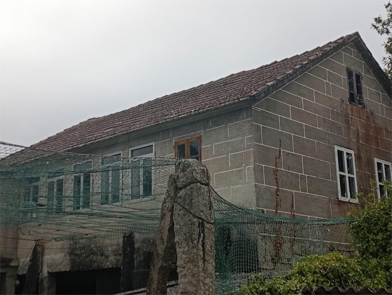 Foto 4 Ponteareas, casa de piedra para reformar con 7.000m2 de terreno