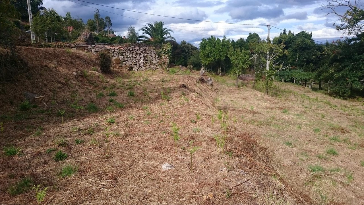 Foto 19 Ponteareas - Gulanes, terreno 1268m2, con ruinas de piedra