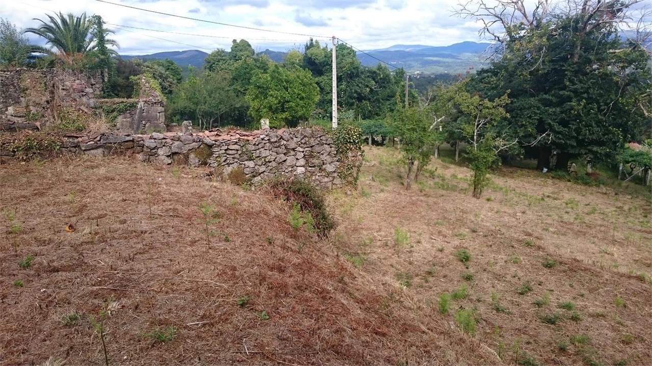 Foto 21 Ponteareas - Gulanes, terreno 1268m2, con ruinas de piedra