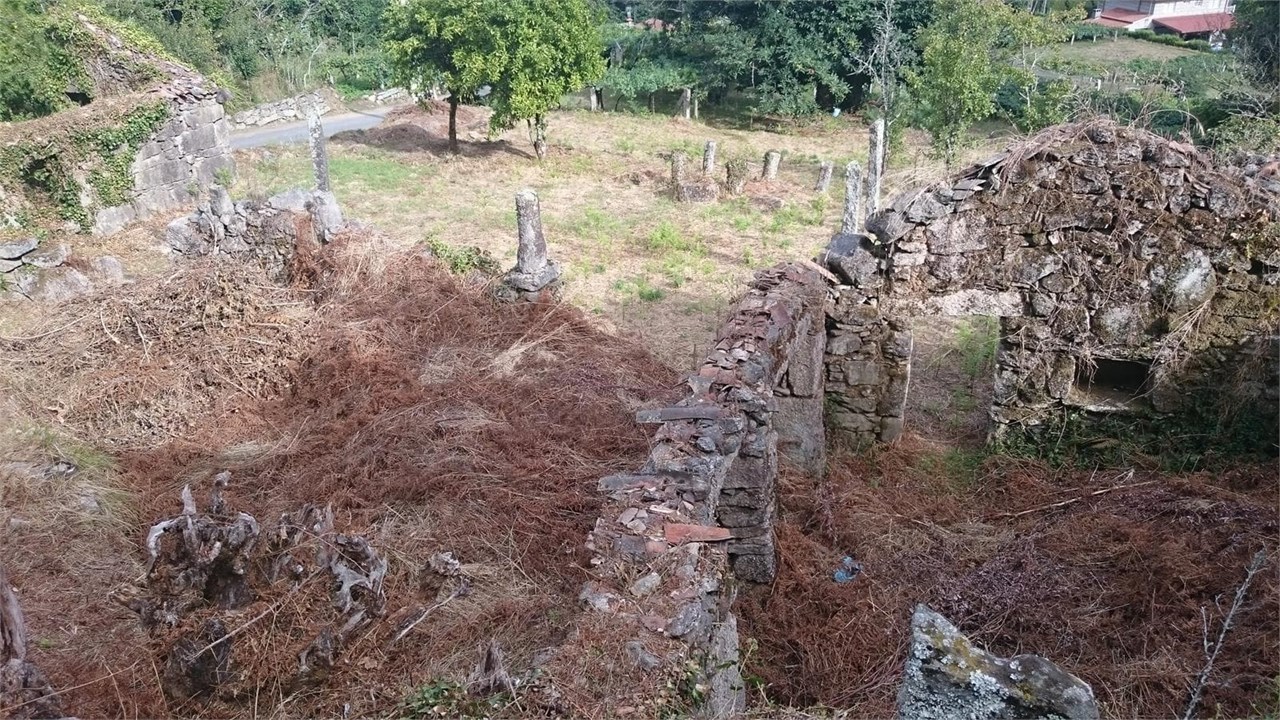 Foto 23 Ponteareas - Gulanes, terreno 1268m2, con ruinas de piedra