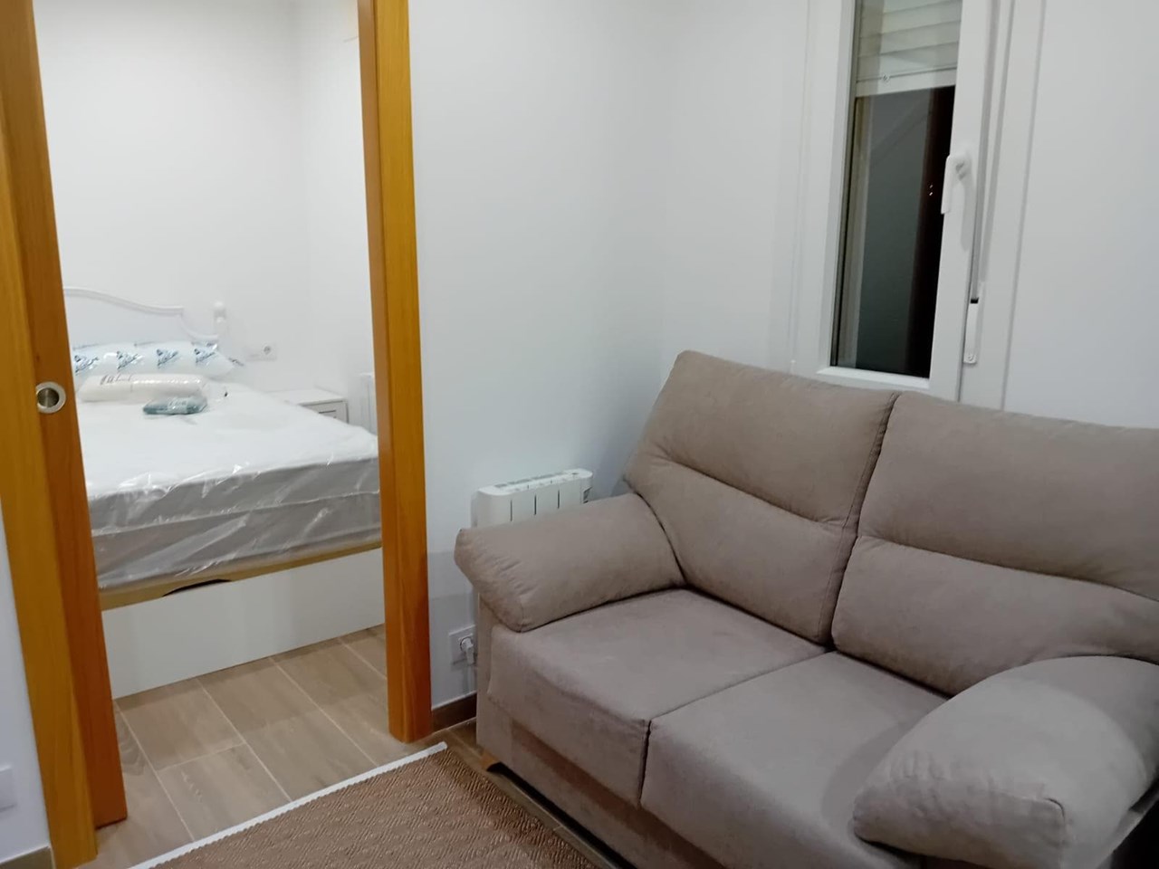 Foto 5 Ramón Nieto, estudio con dormitorio independiente. Amueblado