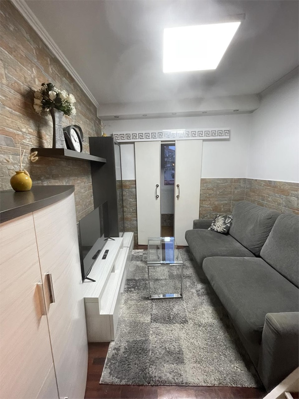 Foto 2 Solo temporada. Casco Vello, vivienda unifamilar, amueblado, 2 dormitorios