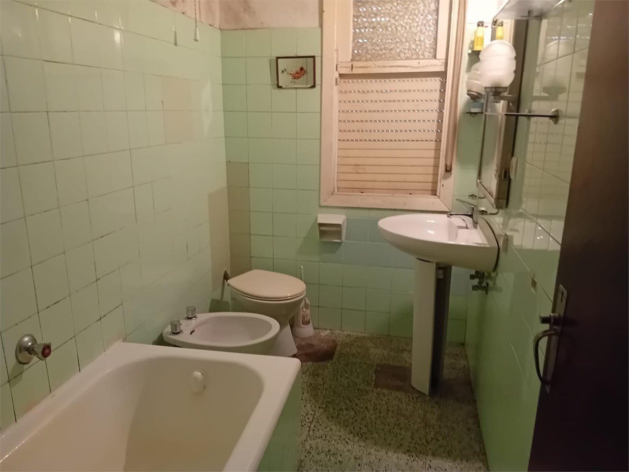 Foto 2 Tomás Alonso, 4 dormitorios, todo exterior. 3º sin ascensor