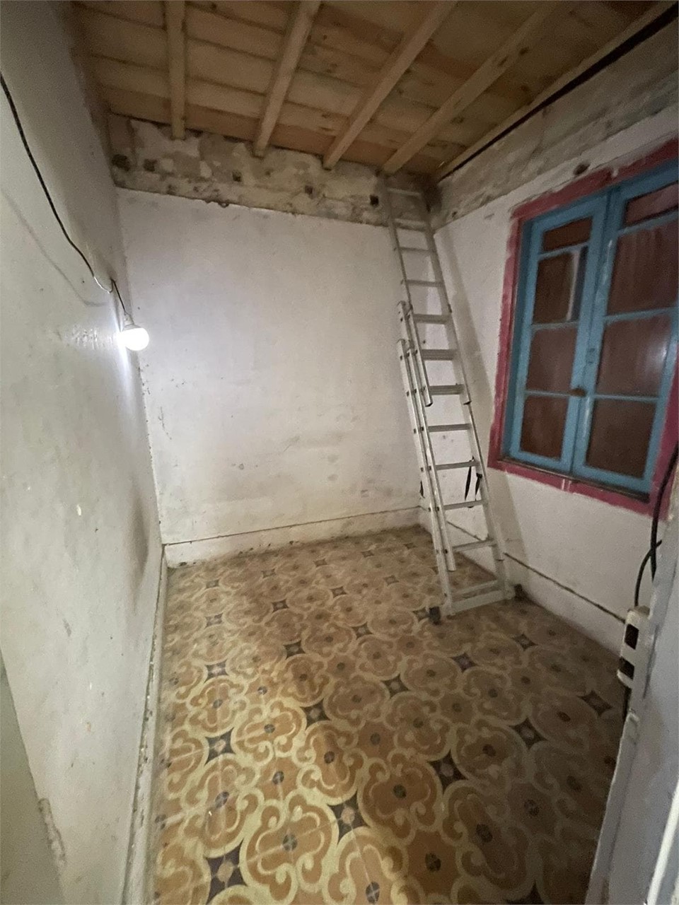 Foto 4 Tomás Alonso (Zona Bouzas), casita para reformar, patio-terraza