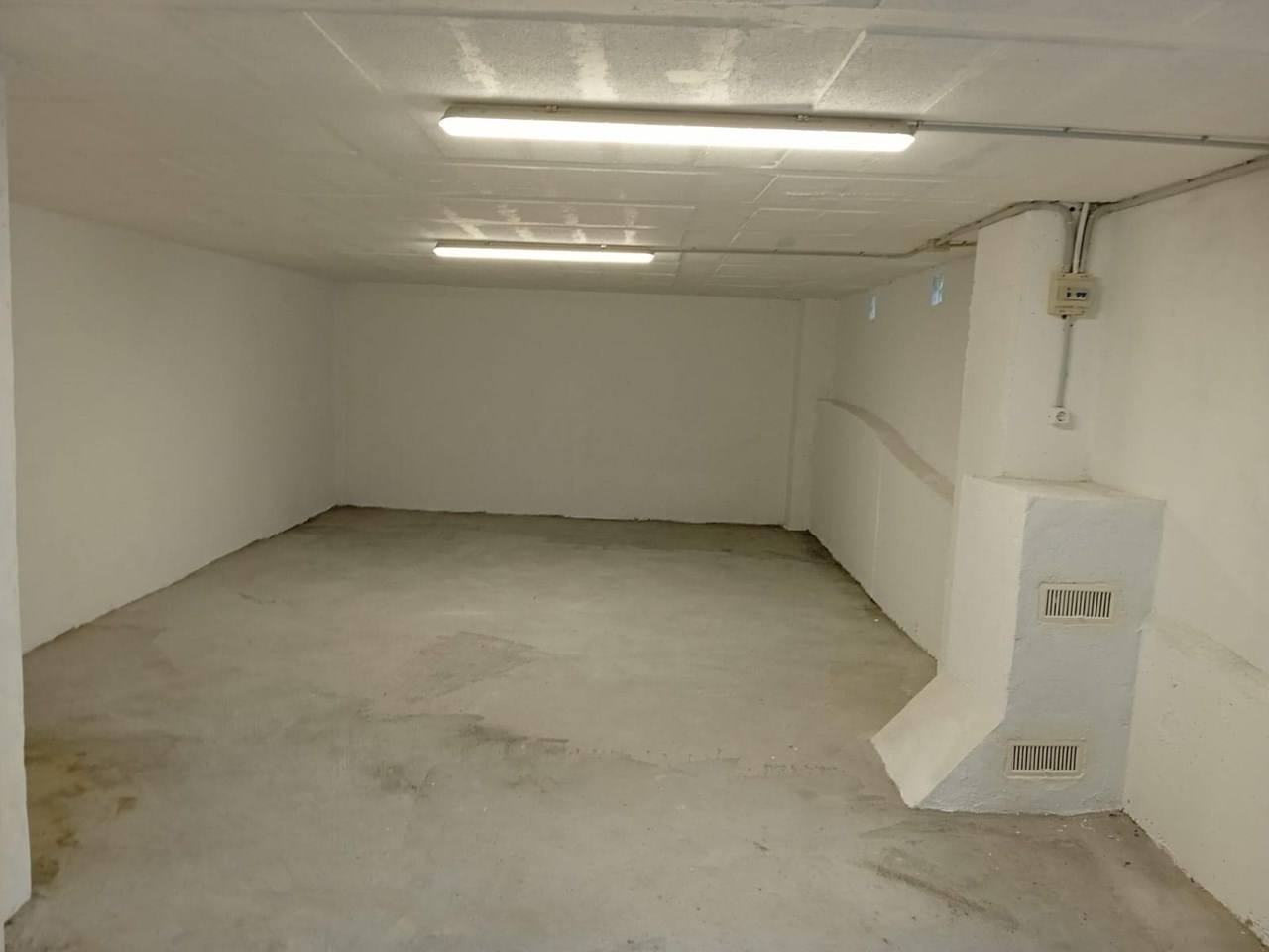 Foto 1 Trastero en Martín Echegaray entrada por  c/ Segundo Mariño, 40m2