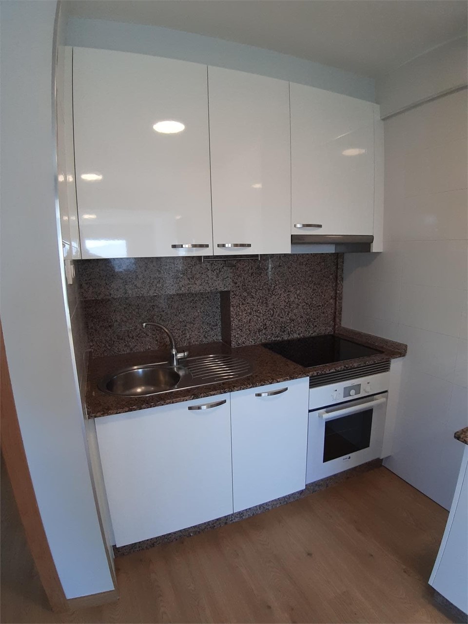 Foto 3 Travesia da Salgueira, 3 dormitorios, cocina equipada