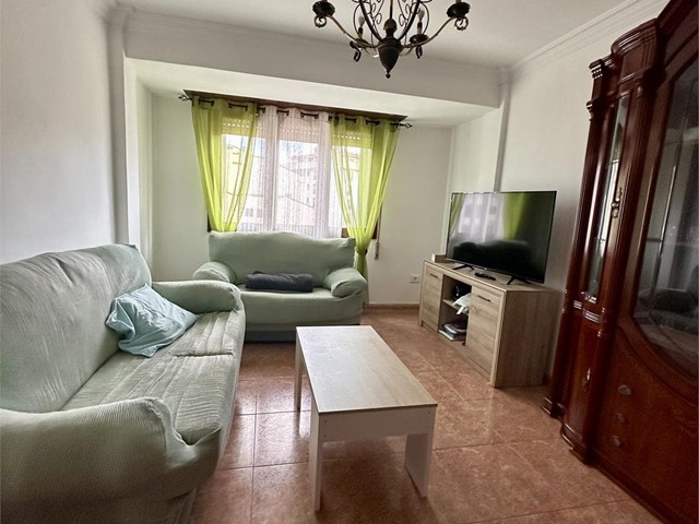 Travesía de Vigo, semiamueblado, 3 dormitorios