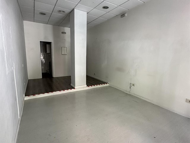 Zamora, local acondicionado, 34m2 - Vigo