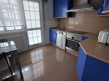 Zaragoza, 3 dormitorios, calefacción, garaje - Vigo