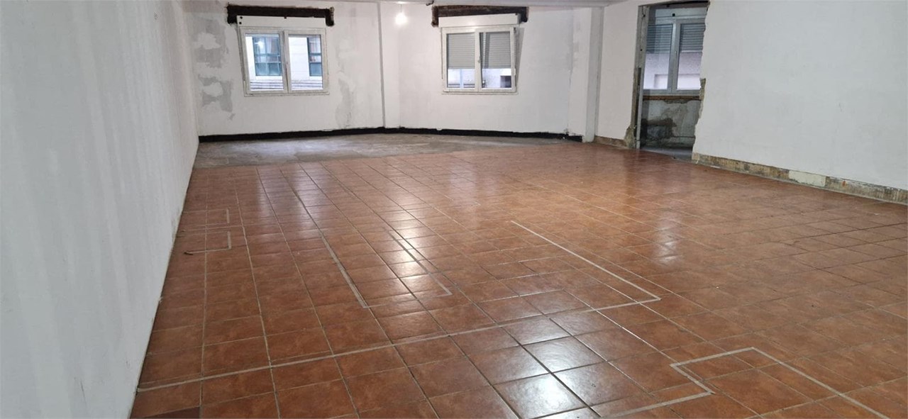 Foto 11 Zona Plaza América - c/ Manolo Martínez, 210m2, acondicionado