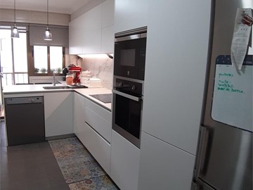 Zona Urzaiz - c/ Condesa Casa Barcena. 4 dormitorios, calefacción, garaje - Vigo